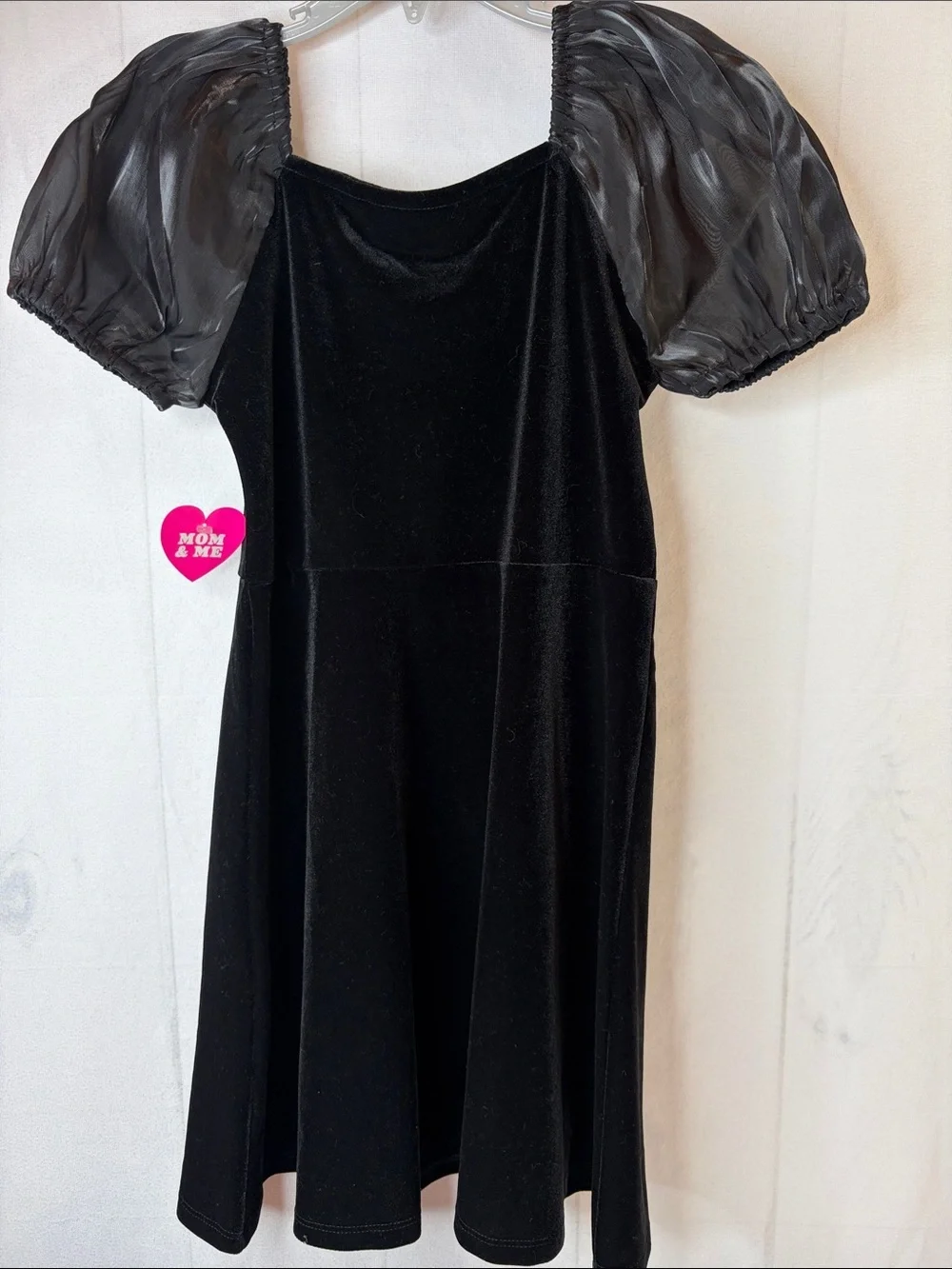 NWT The Children’s Place Black Velvet Dress Sheer Puff Sleeves Girls Size 8